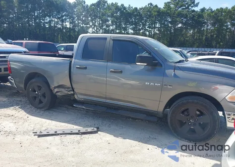 2009 Dodge Ram 1500 Slt/Sport/Trx z USA, uszkodzony, nr VIN 1D3HB18T89S700200